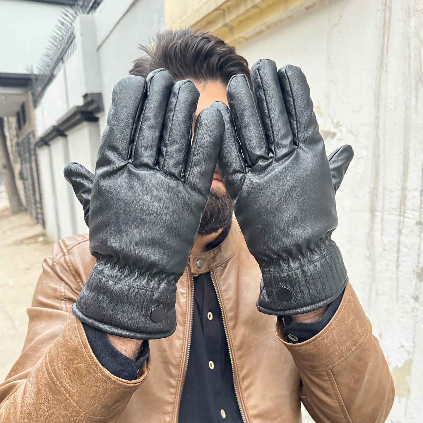 Winter Bike Gloves – Touch Sensitive, Wind & Water Proof with Strong Grip